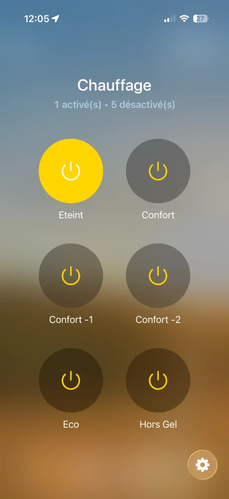 Dans Apple Maison, les commandes du fil pilote du module NodOn apparaissent sous le forme d'interrupteurs
