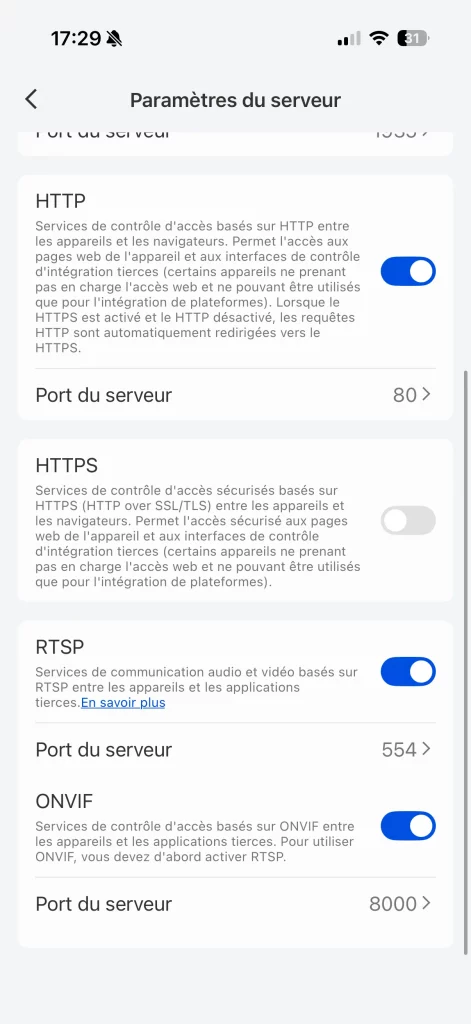 L'activation des paramètres de serveur est obligatoire pour intégrer la caméra dans sa somotique