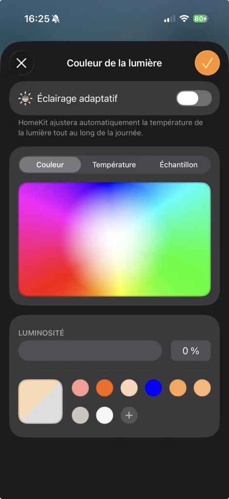 La version Thread de la veilleuse propose l'éclairage adaptatif